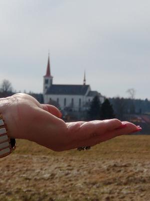 Jarní fotografická soutěž „SVĚT NA DLANI“